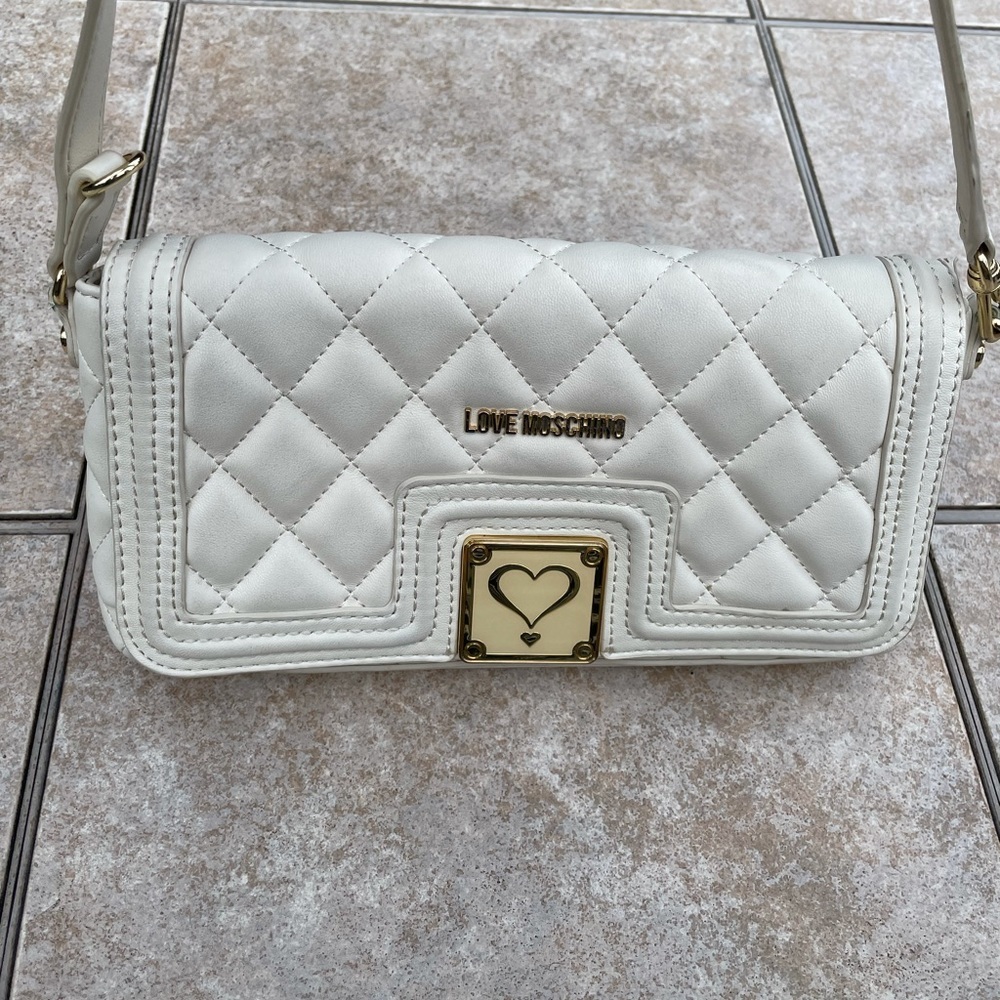 Love Moschino purse
